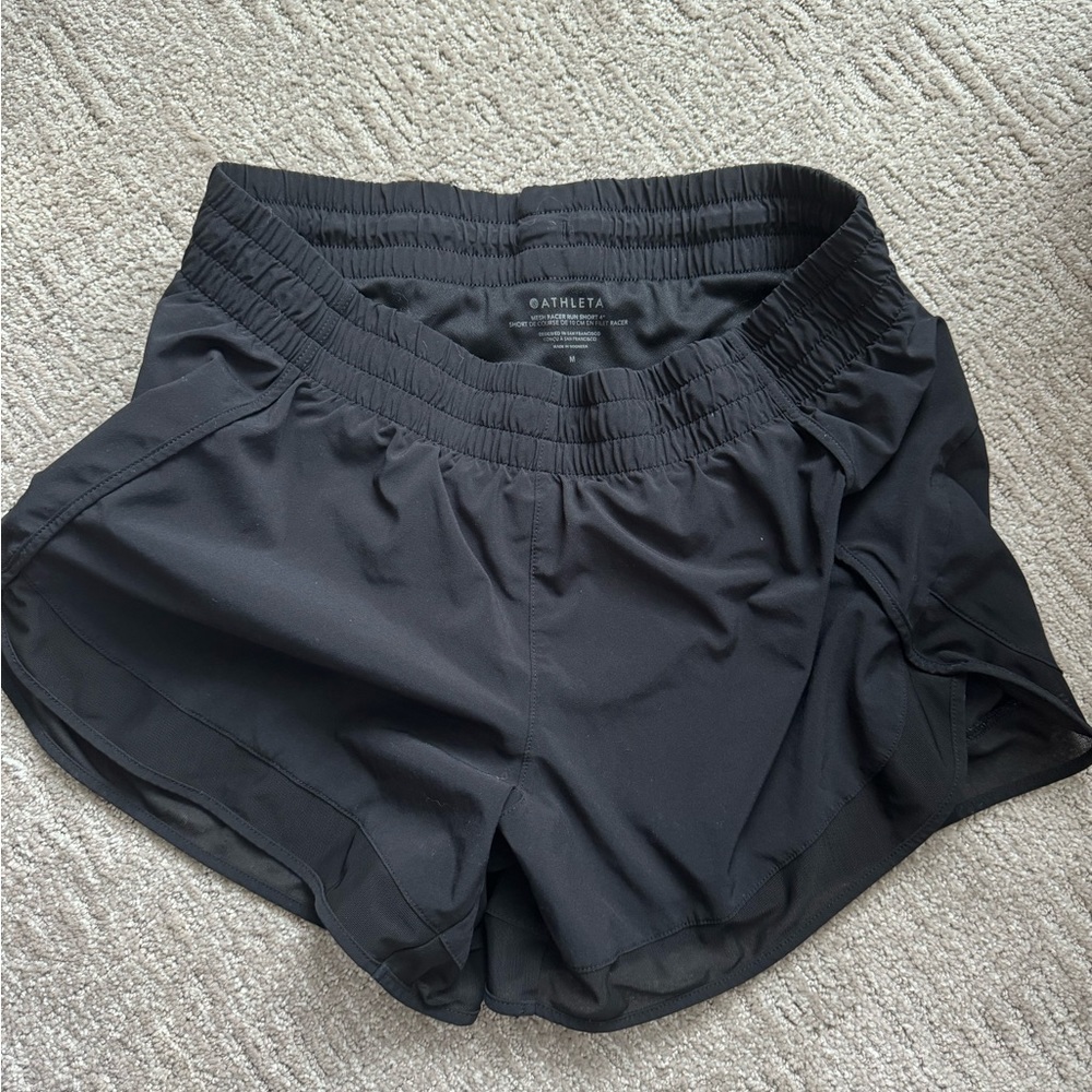 Athleta Mesh Racer Run Short - Size Medium